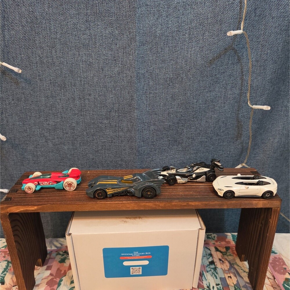 Hot Wheels Mixed Race Car Lot 4 Diecast - Picture 13 of 16